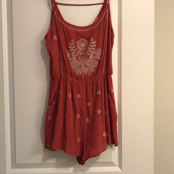 Romper with adjustable straps - Picture 1 of 2